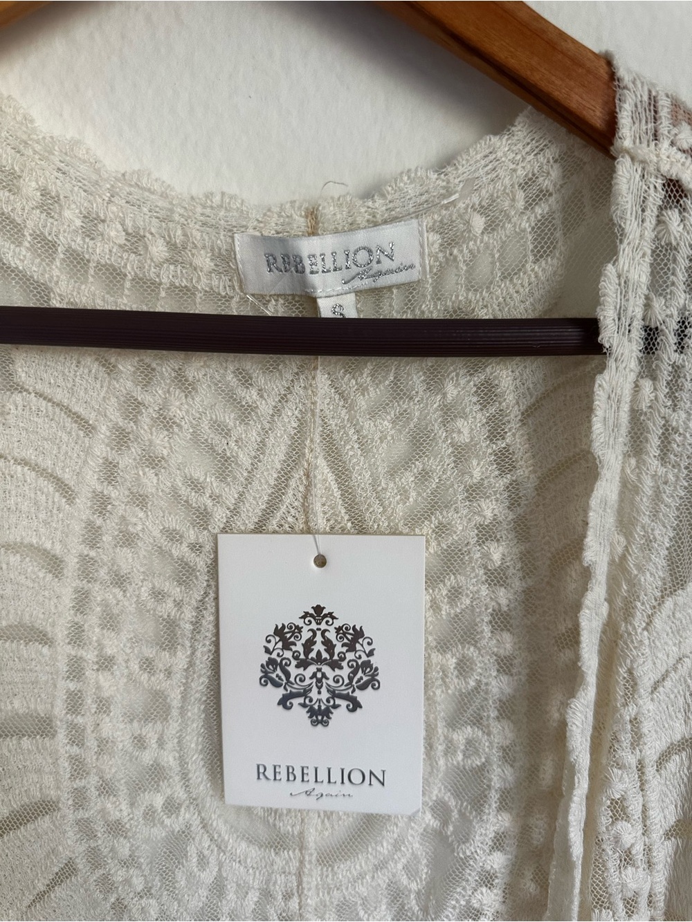 Rebellion Cream Crochet Lace Kimono - Picture 2 of 6